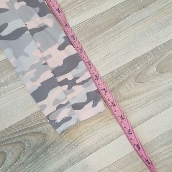 YMI Leggings Performance Women's Medium Pink and grey camouflage ankle - Picture 5 of 7